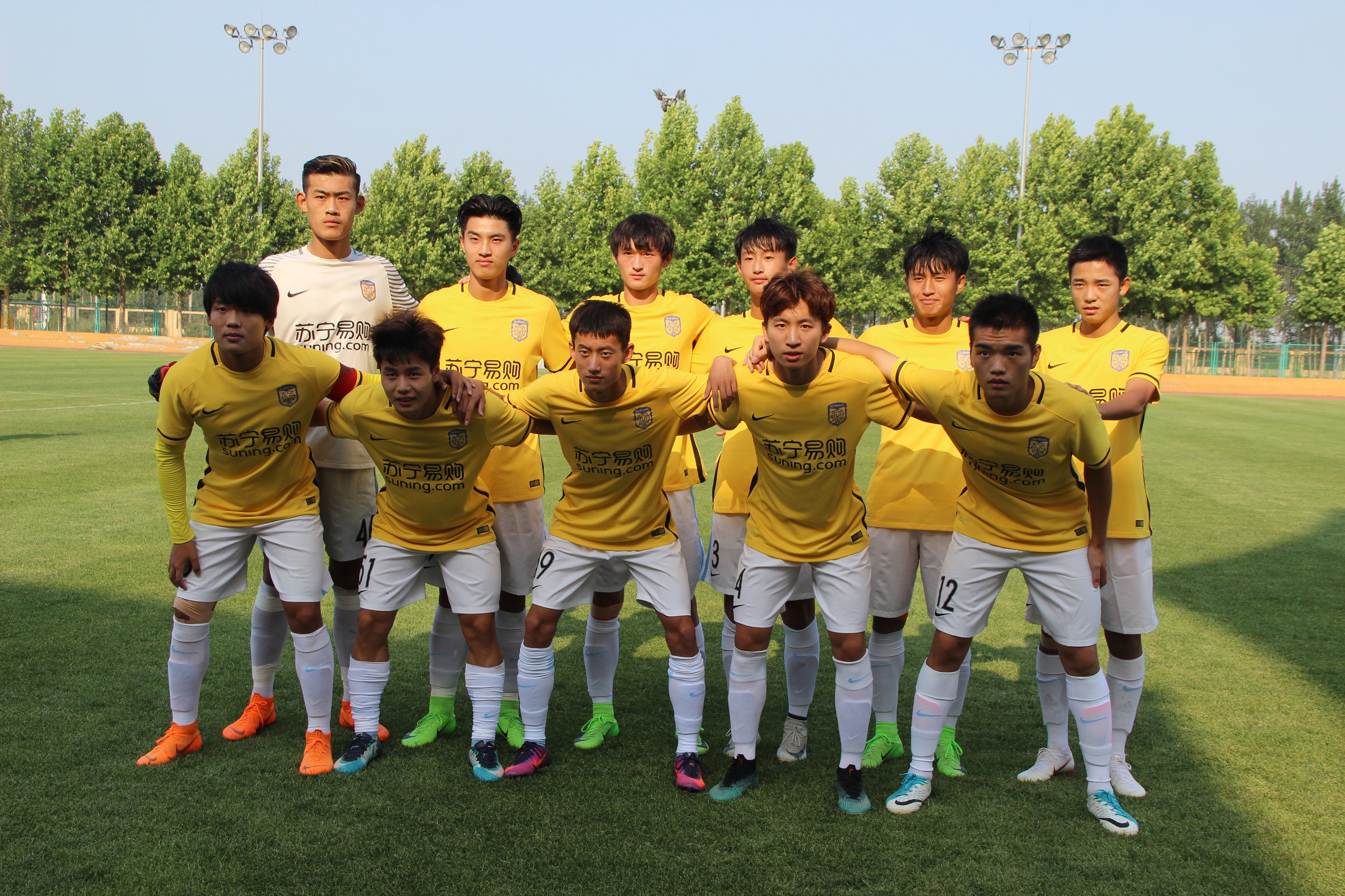 苏宁u19足球俱乐部夺冠,苏宁夺冠韦世豪