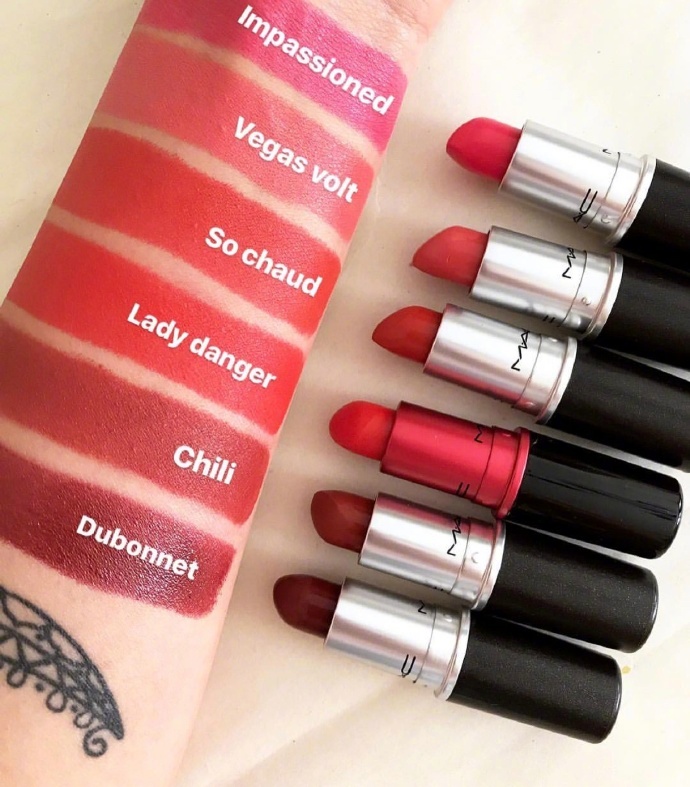 mac口红chili小辣椒色种草,mac口红rubywoo和迪奥999哑光