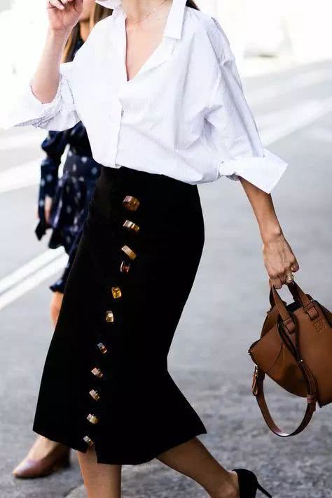 超模杜鹃的特征,超模杜鹃最新穿搭