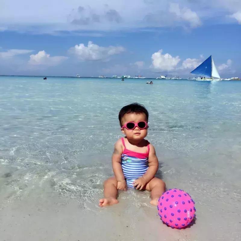 出门走到哪里都想带着孩子,没条件也要带孩子出去玩吗