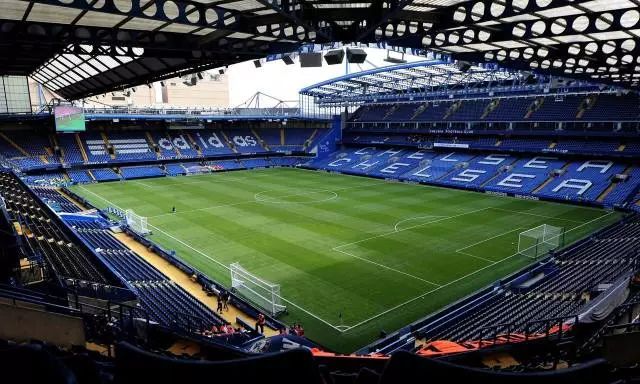 梅西c罗十大悲伤时刻,梅西球场告别巴萨擦泪