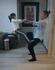 家长在家陪孩子玩的100例亲子游戏,孩子越玩越聪明的五种手机游戏