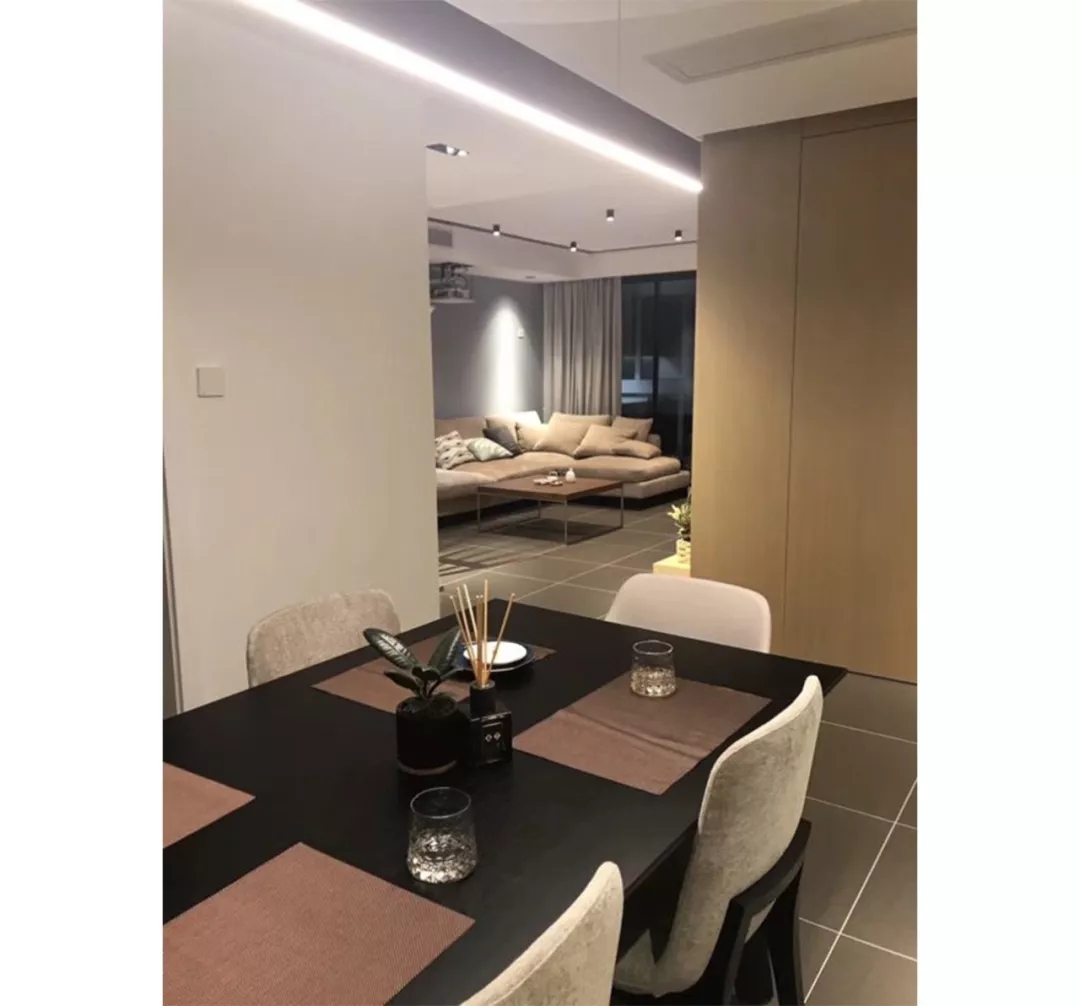 不化妆的男生,男生不化妆钱都花哪了