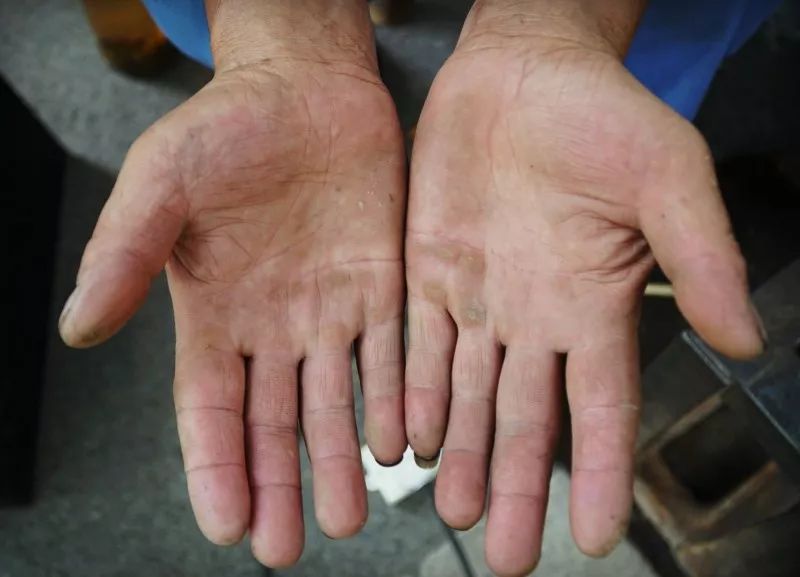 菜刀怎么磨什么角度才锋利耐用,不管菜刀有多钝大厨教你一招