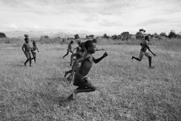 鐢荤瑪涔嬩笅,鐢荤瑪涓嬬殑鐐庣値澶忔棩缁樼敾