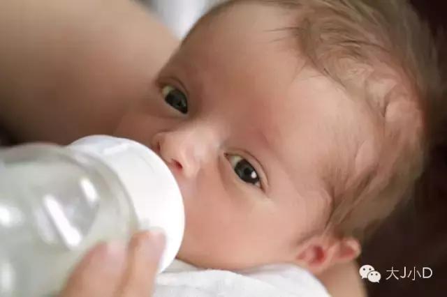 宝宝厌奶期怎么喂迷糊奶,厌奶期怎么帮宝宝度过