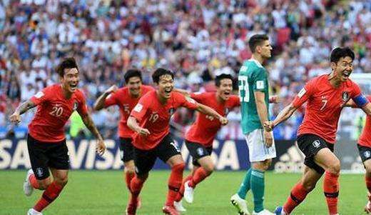 四强争夺战见证亚洲足球差距缩小,中国足球巅峰之战亚洲杯决战日本