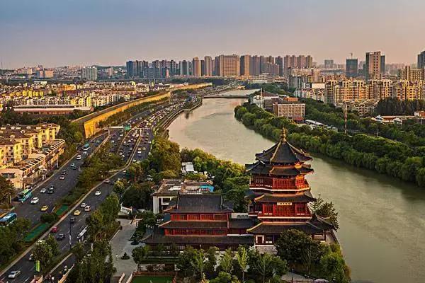 跟着国家队去旅行,跟着世界杯做美食