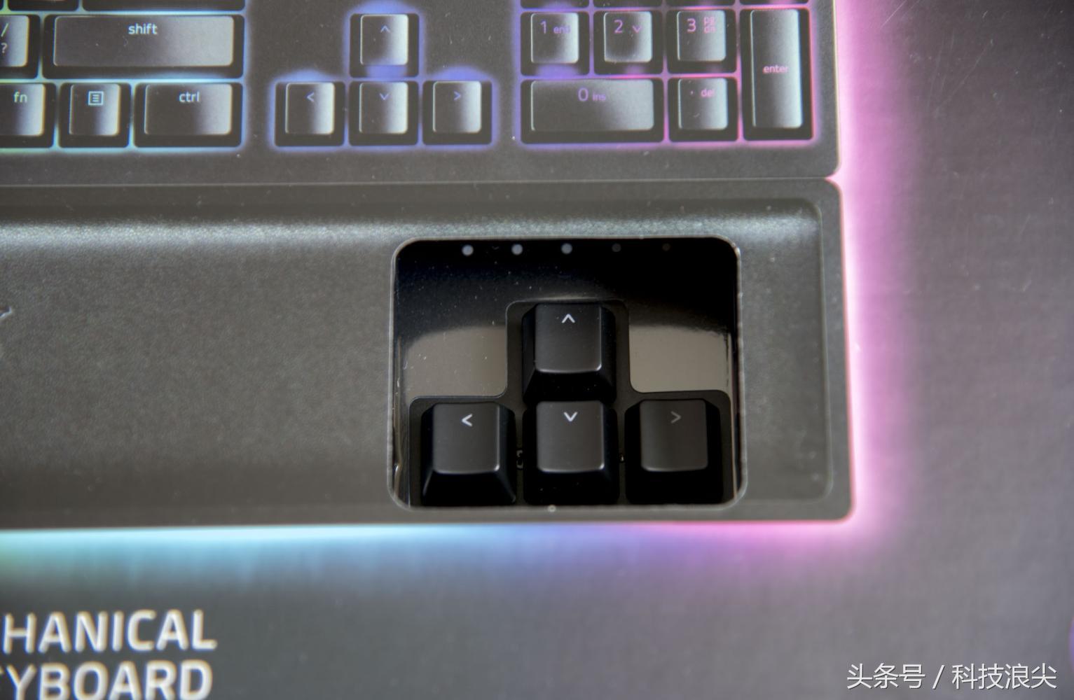 雷蛇键盘猎魂光蛛紫轴测评,雷蛇猎魂光蛛精英版评测