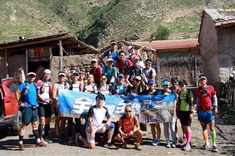 “生还是死”,正站在分岔路口的中国跑团