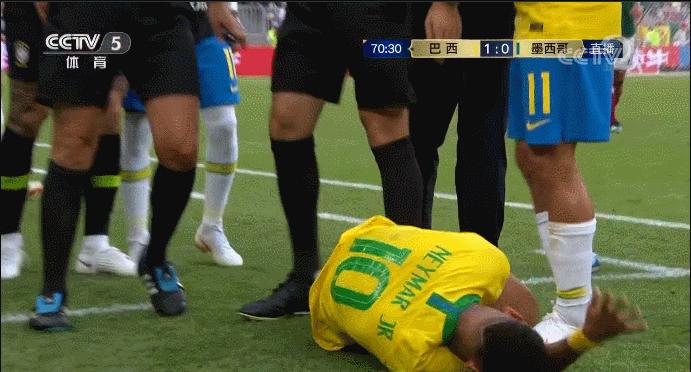 内马尔的假动作的视频,内马尔假动作过人