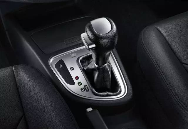 手自一体自动挡和手动挡哪个省油,手动挡自动挡手自一体