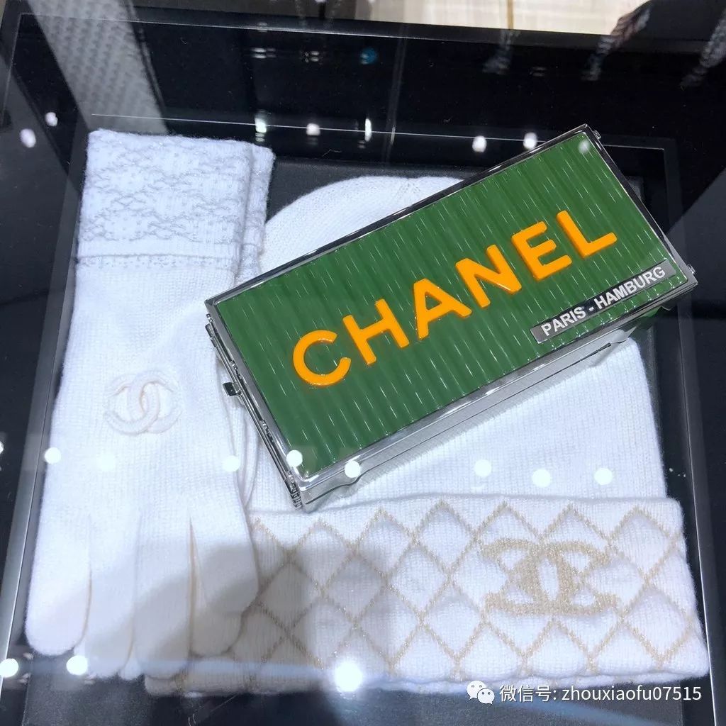 「周小福」「福夸」｜纠结买包？！当经典款都拥有，季节款or特殊皮怎么选？