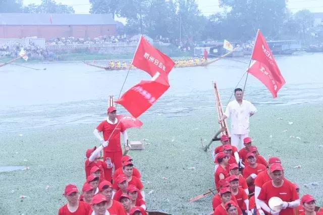 芜湖东易日盛龙舟节,东易日盛划龙舟