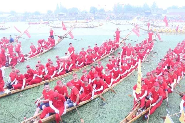 芜湖东易日盛龙舟节,东易日盛划龙舟