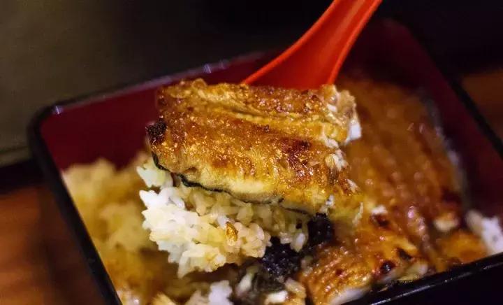 土用丑日,鳗鱼之日!3分技术,7分选材的鳗鱼饭,一口补足元气!