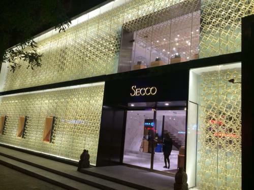 ynap退市了吗,寺库奢侈品行业的破局者