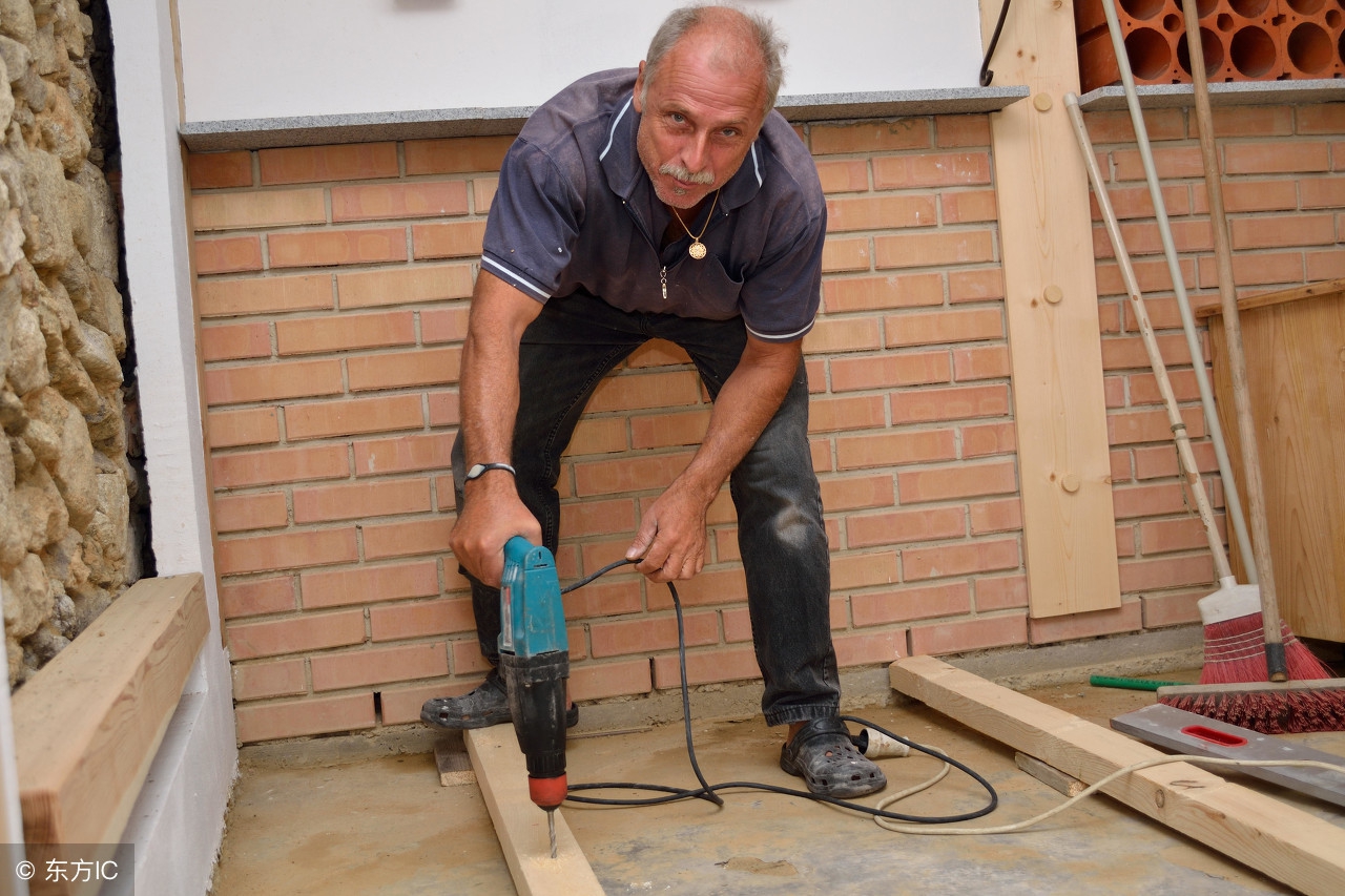 大功率的冲击钻怎么调冲击模式,冲击钻主要看哪些参数