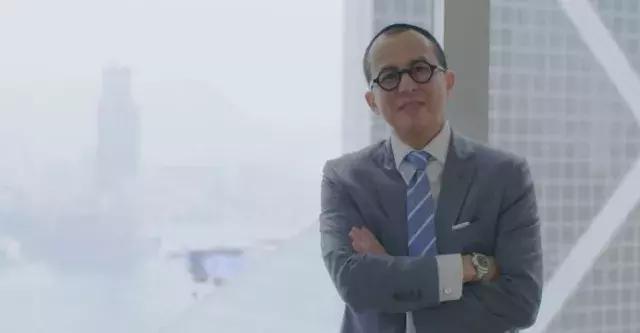 你在家直播看球爽歪歪，香港同胞望眼欲穿哭唧唧……