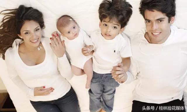 关于足球的爱情：贝克汉姆和维多利亚这对“天作之合”