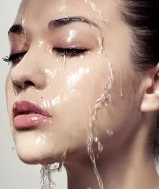 夏天如何美成一道风景线,夏季美肤小妙招