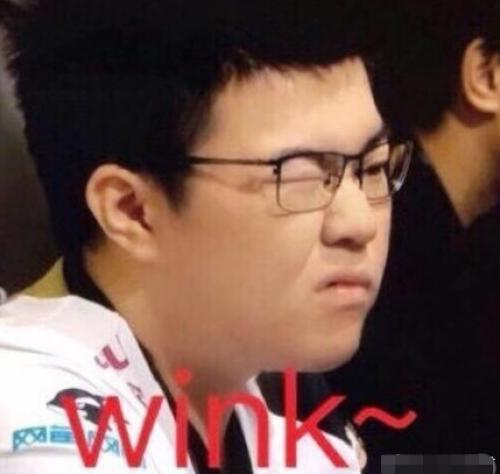 韦神带高考状元吃鸡引王思聪,王思聪评价韦神数学天才