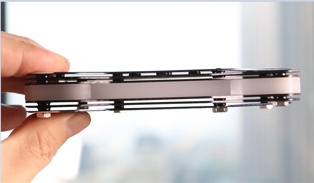 台电锋芒固态硬盘测评,全球首台rgb纯激光电视