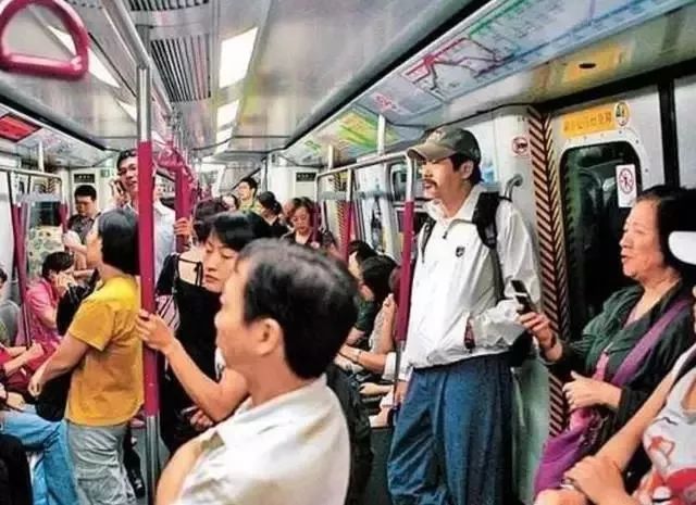 鍚嶅垱浼樺搧涓轰粈涔堥偅涔堝濂崇敓,鍚嶅垱浼樺搧寰堝粔浠峰悧