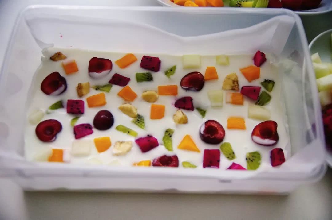 人气火爆的炒酸奶,适合孩子制作的炒酸奶