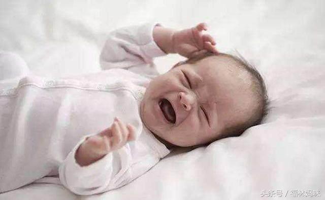 宝宝一夜不睡妈妈太惨了,宝宝不睡觉妈妈崩溃怎么办