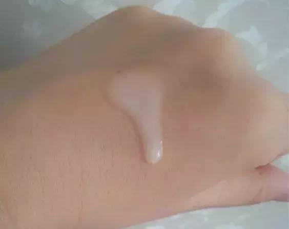 难道这就是从天而降的万金油!人手一瓶,谁用谁年轻!