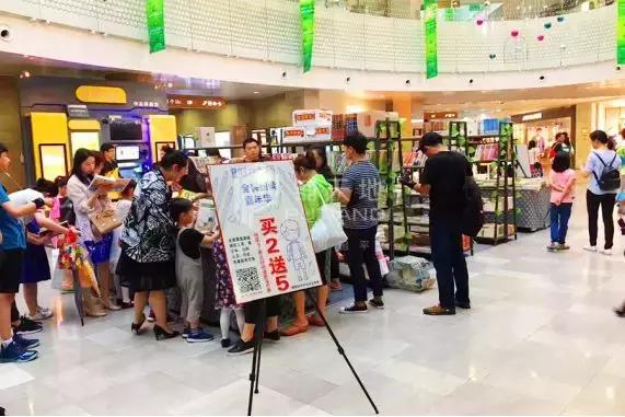 十大生活服务快闪案例盘点，新零售线下战火再升级！