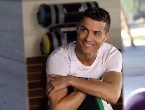 c罗整容了吗,c罗整牙颜值变化