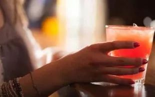 84消毒液误喝后如何自救,什么毒可以投放在饮用水里