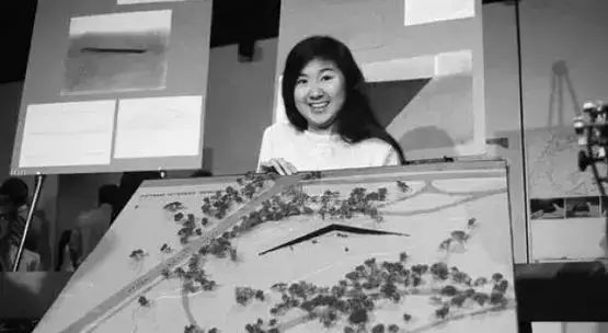 领导老是批评你不批评别人,领导批评别人顺便也批评你