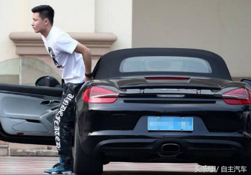 国足的豪车,中国男足最新座驾
