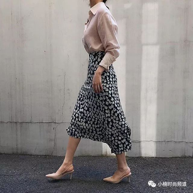 穿起来舒服又好搭配的潮鞋,中帮炫色潮鞋夏季搭配