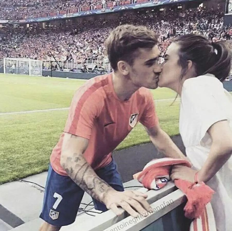 法国队身价过亿的两个人,法国队球员老婆