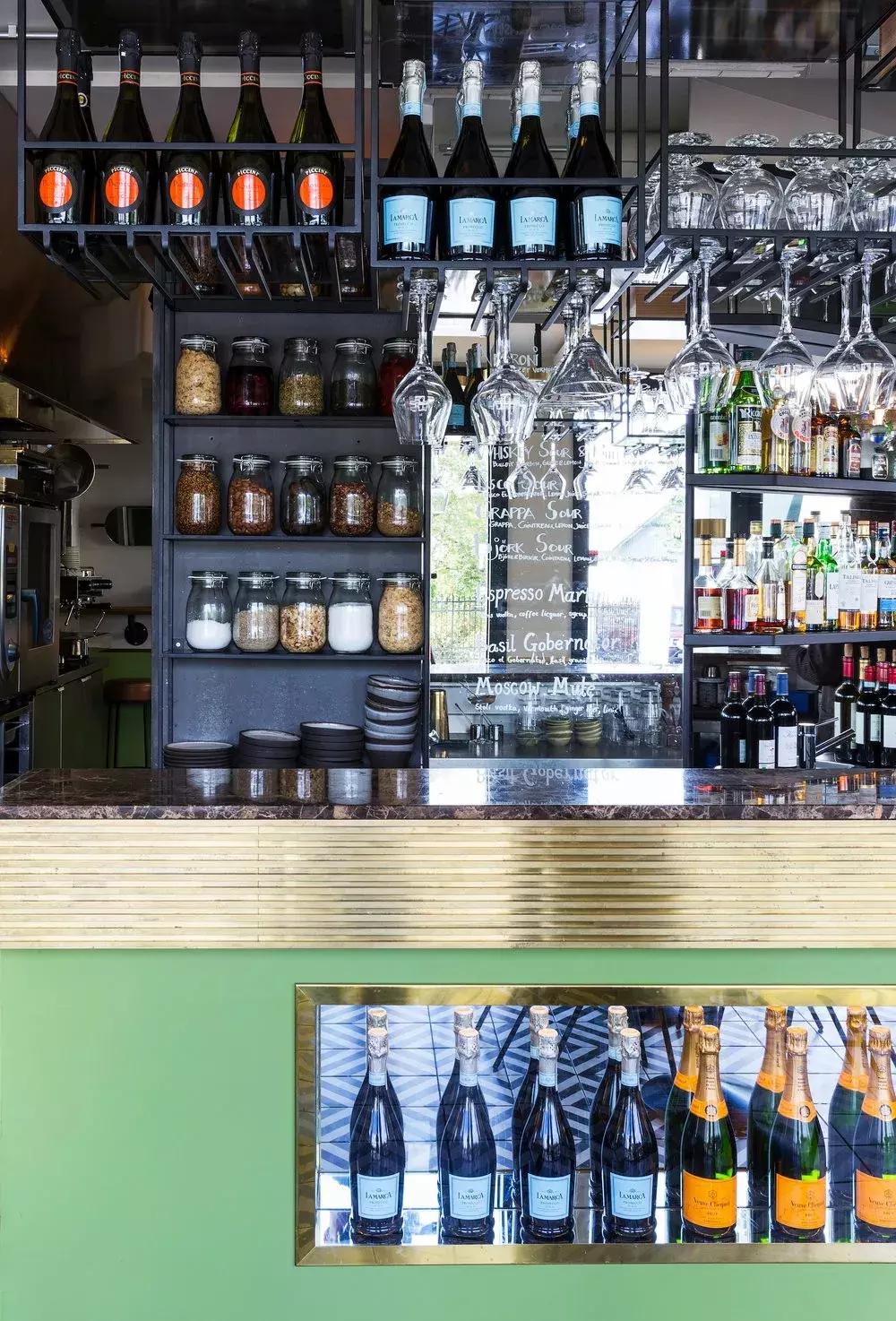 冰岛足球的风格,冰岛室内足球场