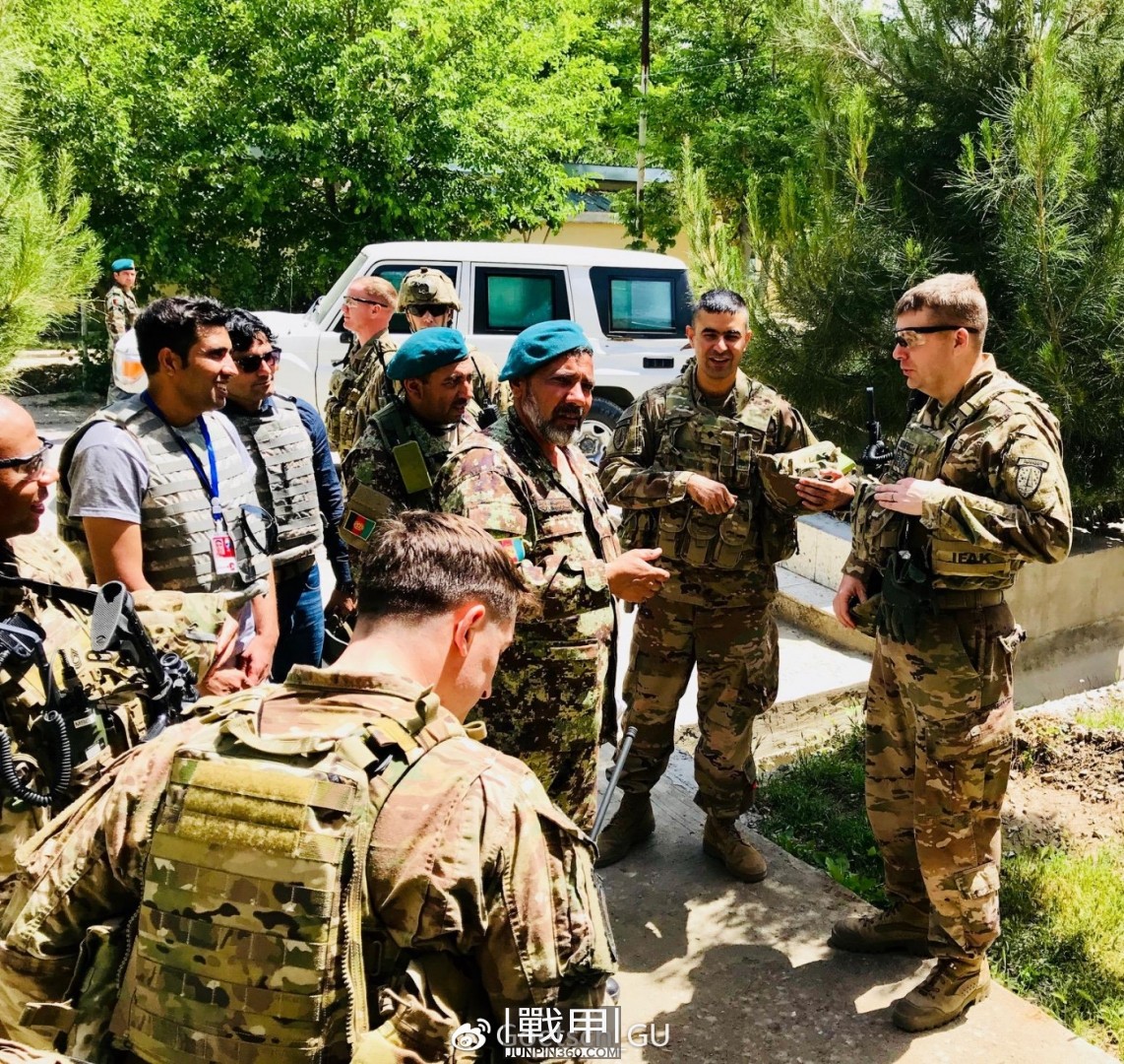 美国陆军步兵个人自购和配发装备