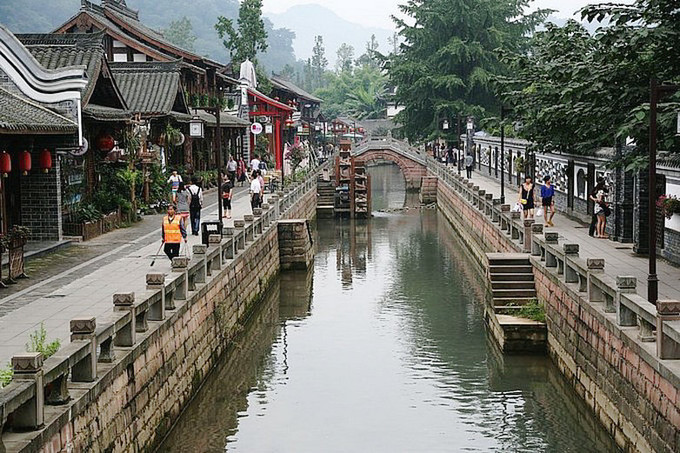 成都真是人杰地灵的好地方,成都必去的神仙地方