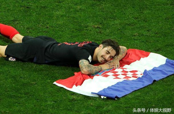 420万人口小国上演奇迹！加时赛逆转进决赛，创世界杯近60年纪录