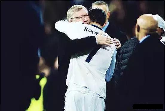 你九年前的身影永远在我们眼前飘荡——C罗