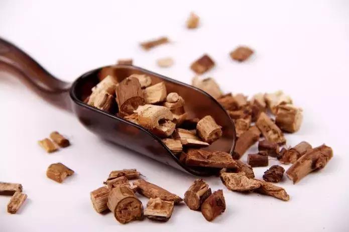 养生保健小知识如何养腿才健康,养生先养腿祛除寒湿百病消