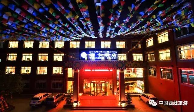 大昭寺纪念文成公主,在西藏拉萨山上看文成公主