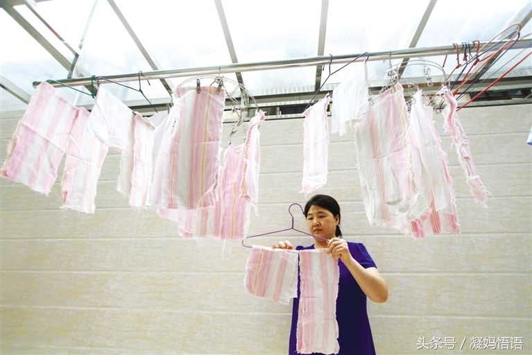 如何清洗宝宝尿布上的霉点,婴儿带有便便的尿布怎么清洗