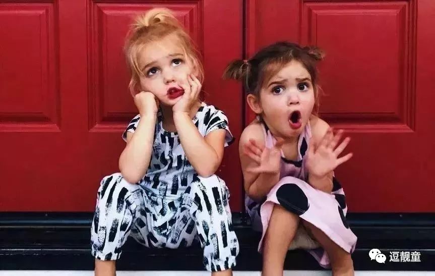 把自己装扮起来假装很酷,把自己打扮得酷一点