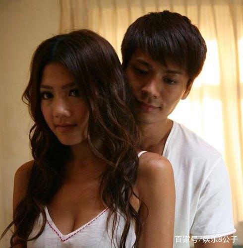 她是baby的接班人，演大尺度电影，25岁凭全裸不*点露**写真照走红！