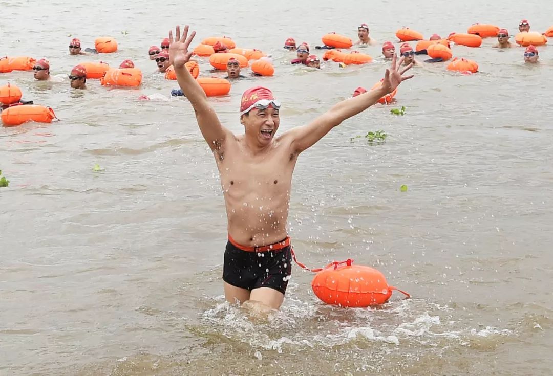 武汉暑假免费夏令营水上,暑假夏令营武汉市