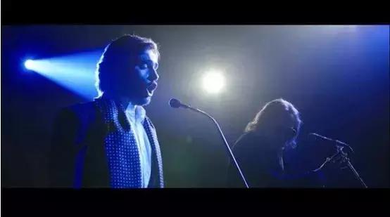 别人都是被上帝吻过的嗓子,安德烈波切利上帝吻过的嗓子